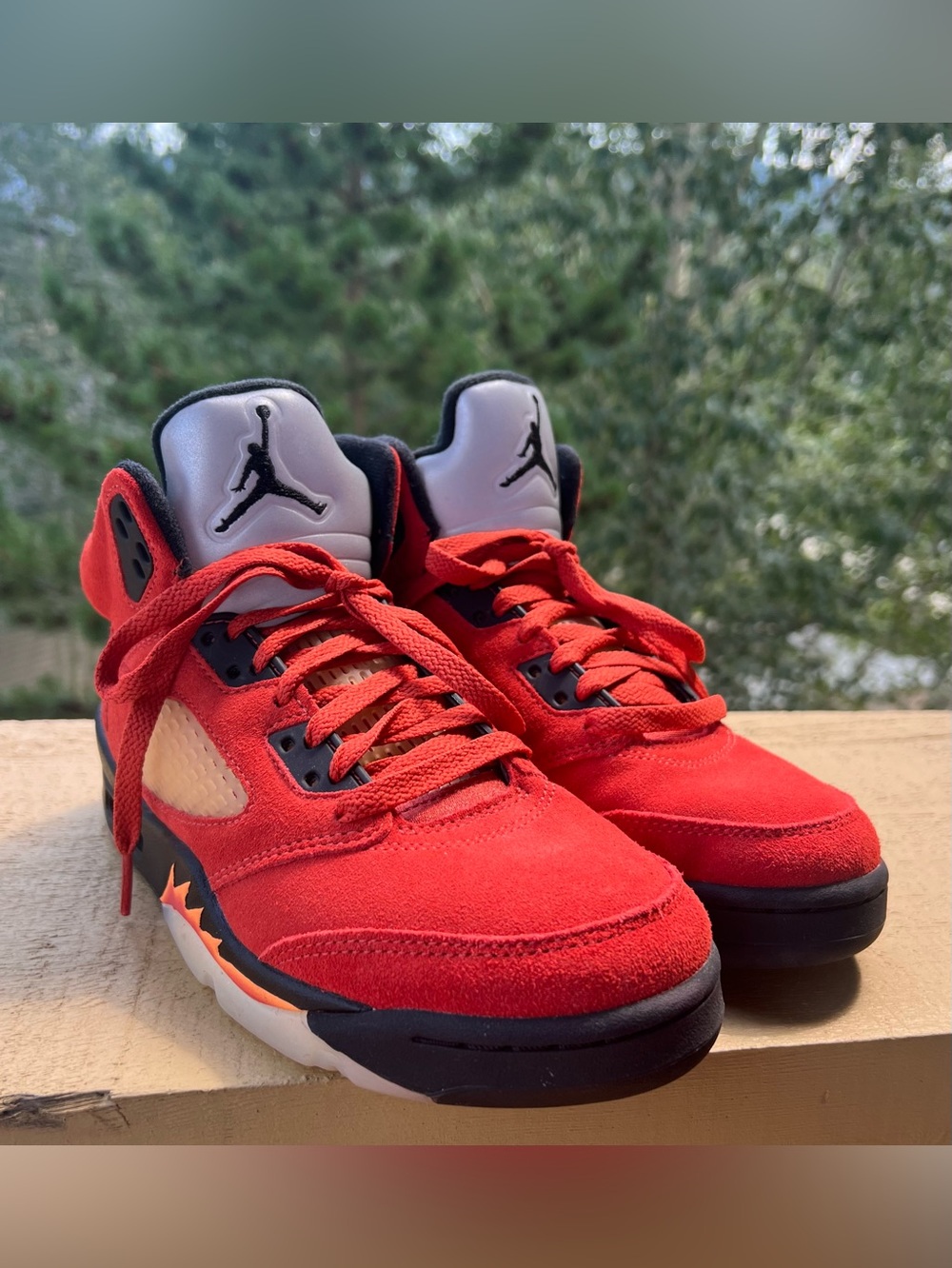 Nike Air Jordan 5 Retro "Raging Bull" / "Tough Red" Size 7.5W / 6Y Like New